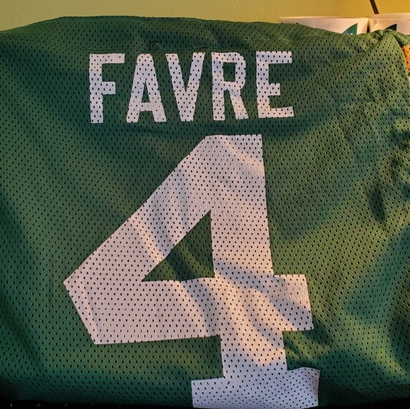 Brett Favre Pro-fan-ity satchel purse. - Picture 4 of 4